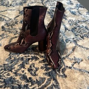 EUC Donald Pliner Snakeskin Pattern Ankle Boots